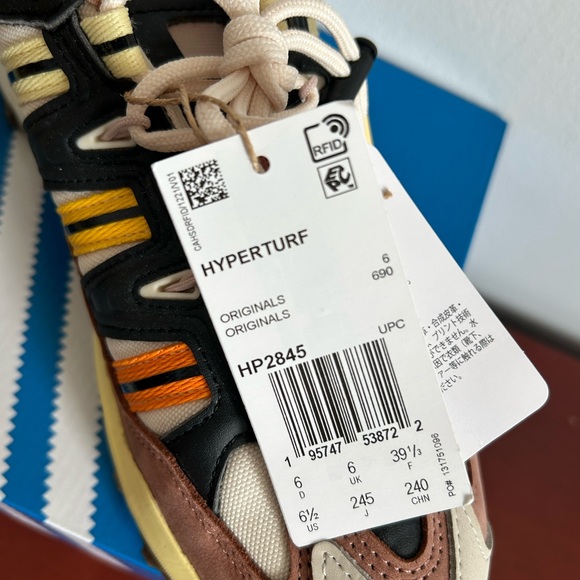 Adidas hyperturf sneakers size 39 1/3 - Picture 7 of 7